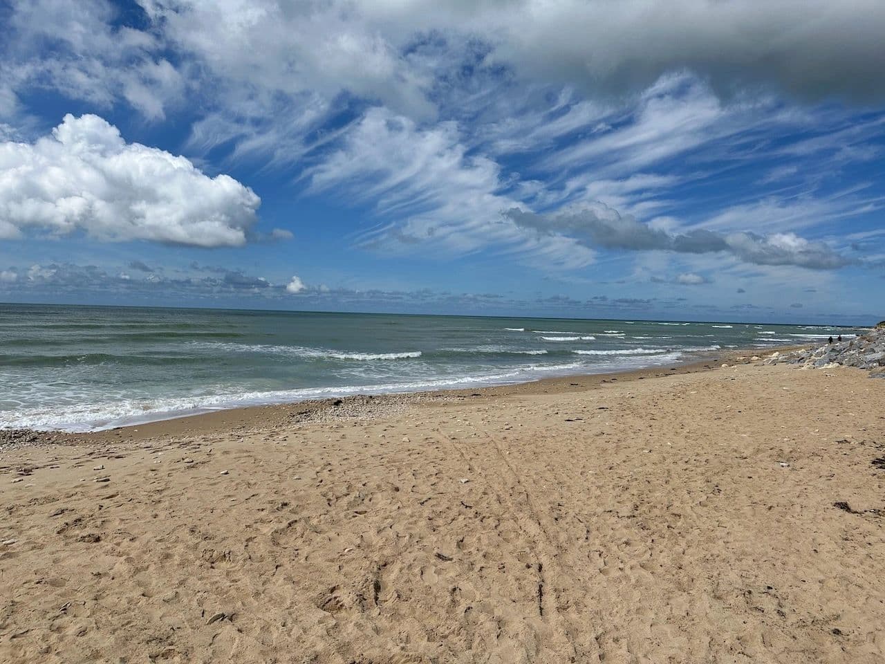 Plage de Montamer, activités entre amis sur l'Ile de Ré
