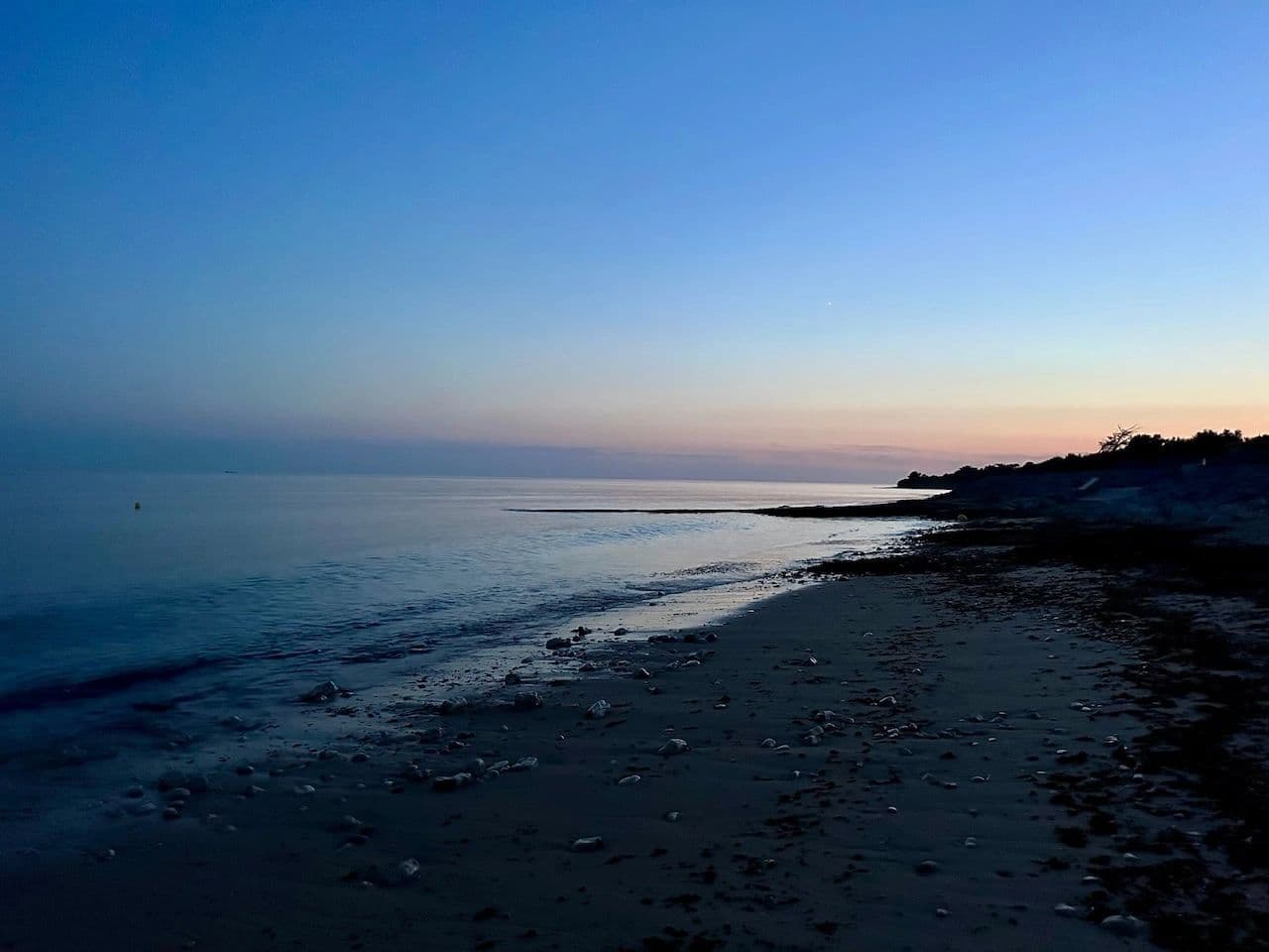 Sunset Montamer beach